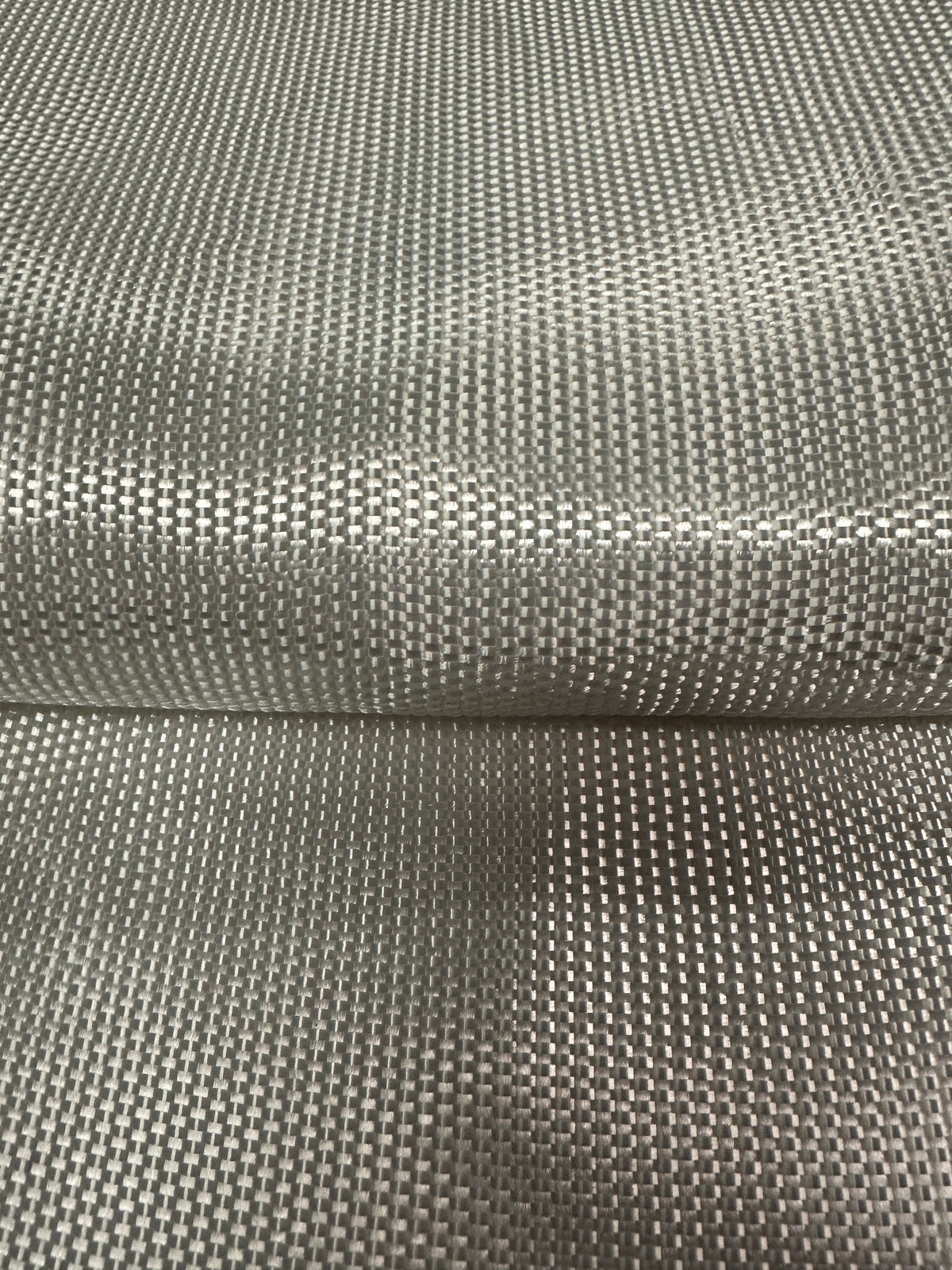 Geotessile tessuto in polie poliestere 120/120 kN/m, rotolo 3x45,5 m (136,5 m²)